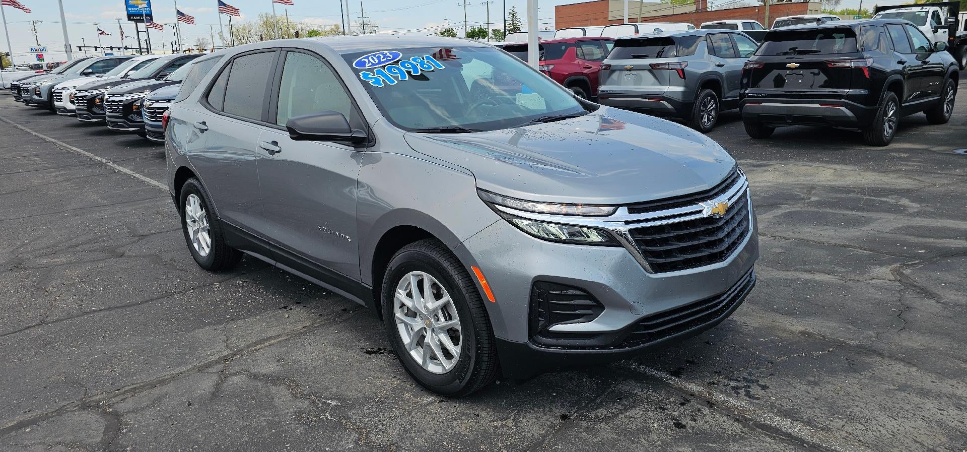 2023 Chevrolet Equinox LS FWD