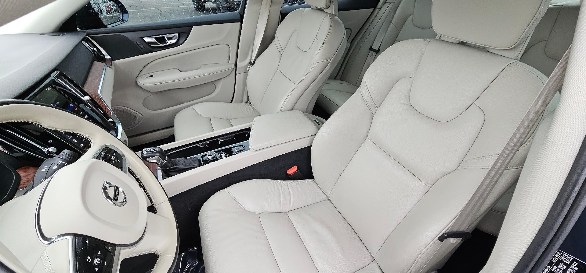 2021 Volvo S60 Momentum AWD