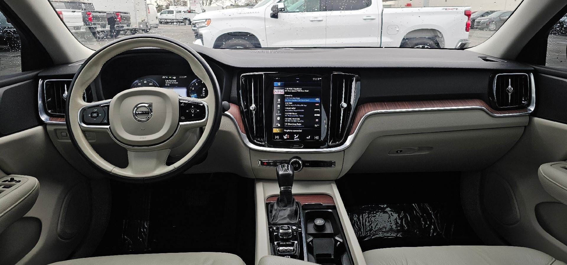 2021 Volvo S60 Momentum AWD