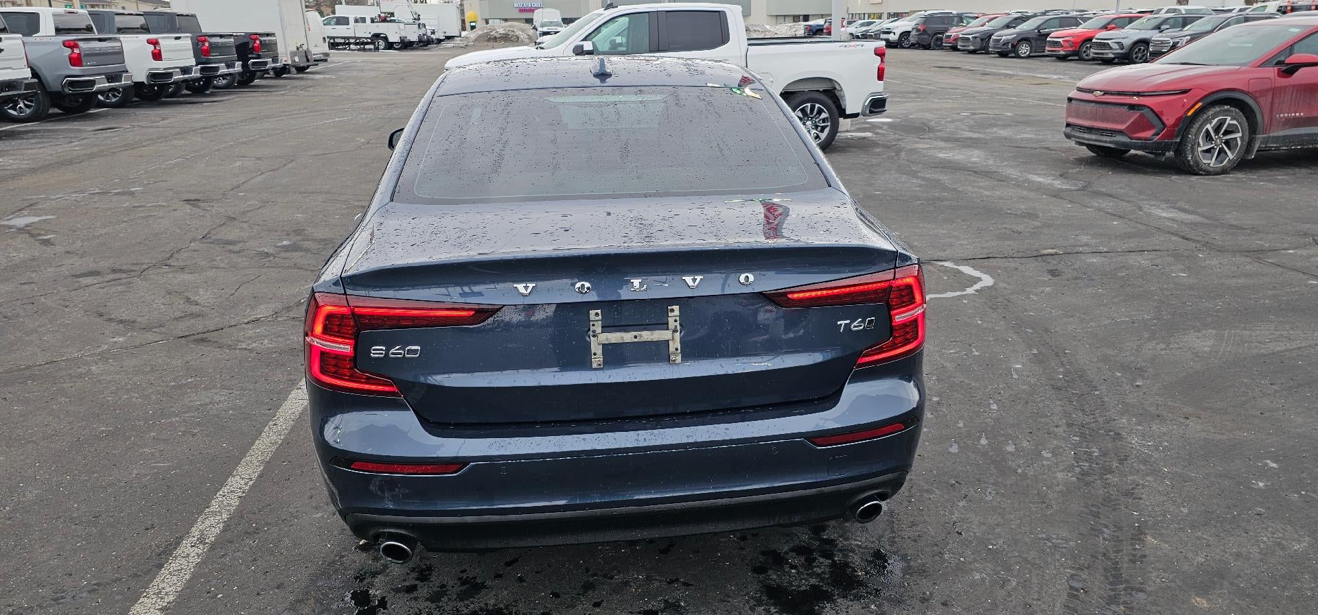 2021 Volvo S60 Momentum AWD