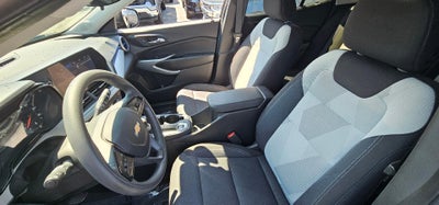 2025 Chevrolet Trax LS FWD