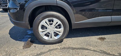 2025 Chevrolet Trax LS FWD