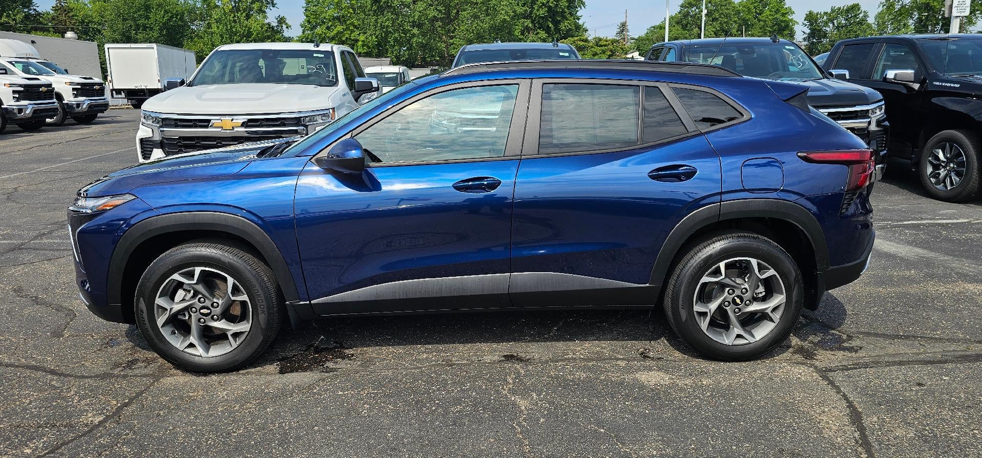 2024 Chevrolet Trax LT FWD