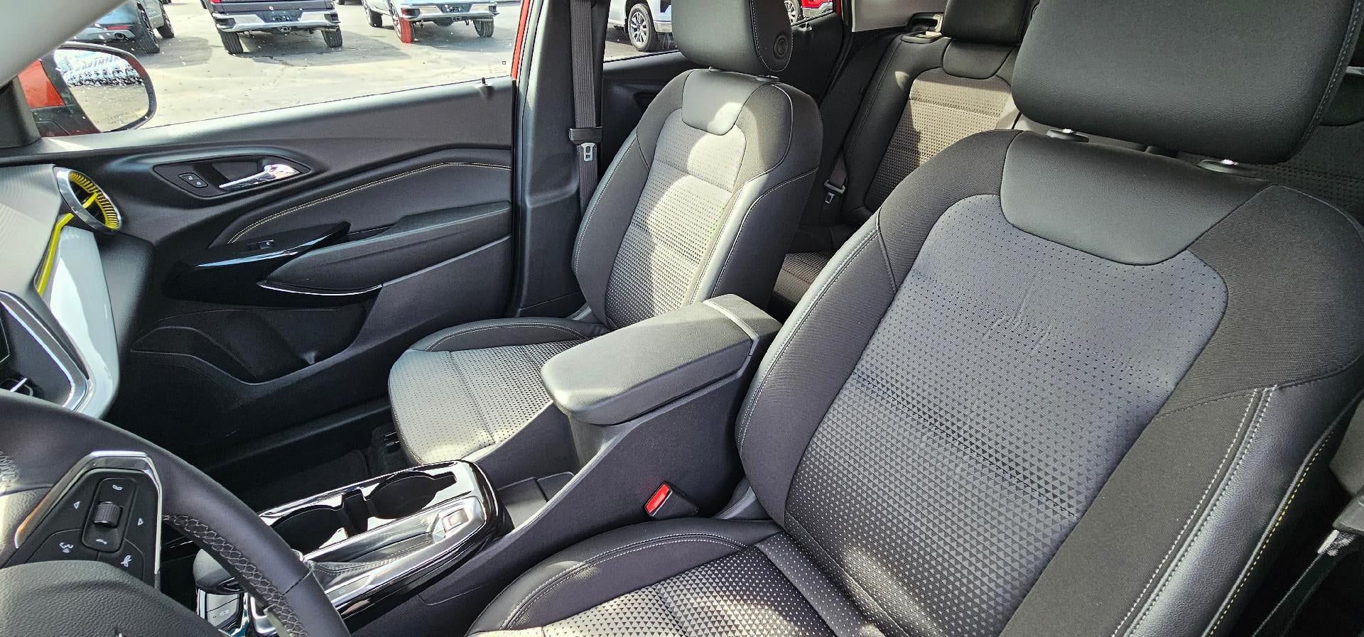 2024 Chevrolet Trax LT FWD