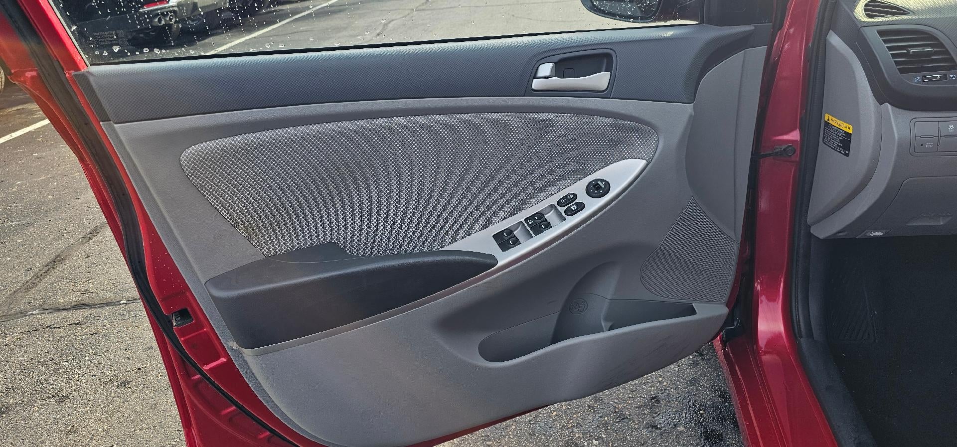 2014 Hyundai Accent GLS FWD